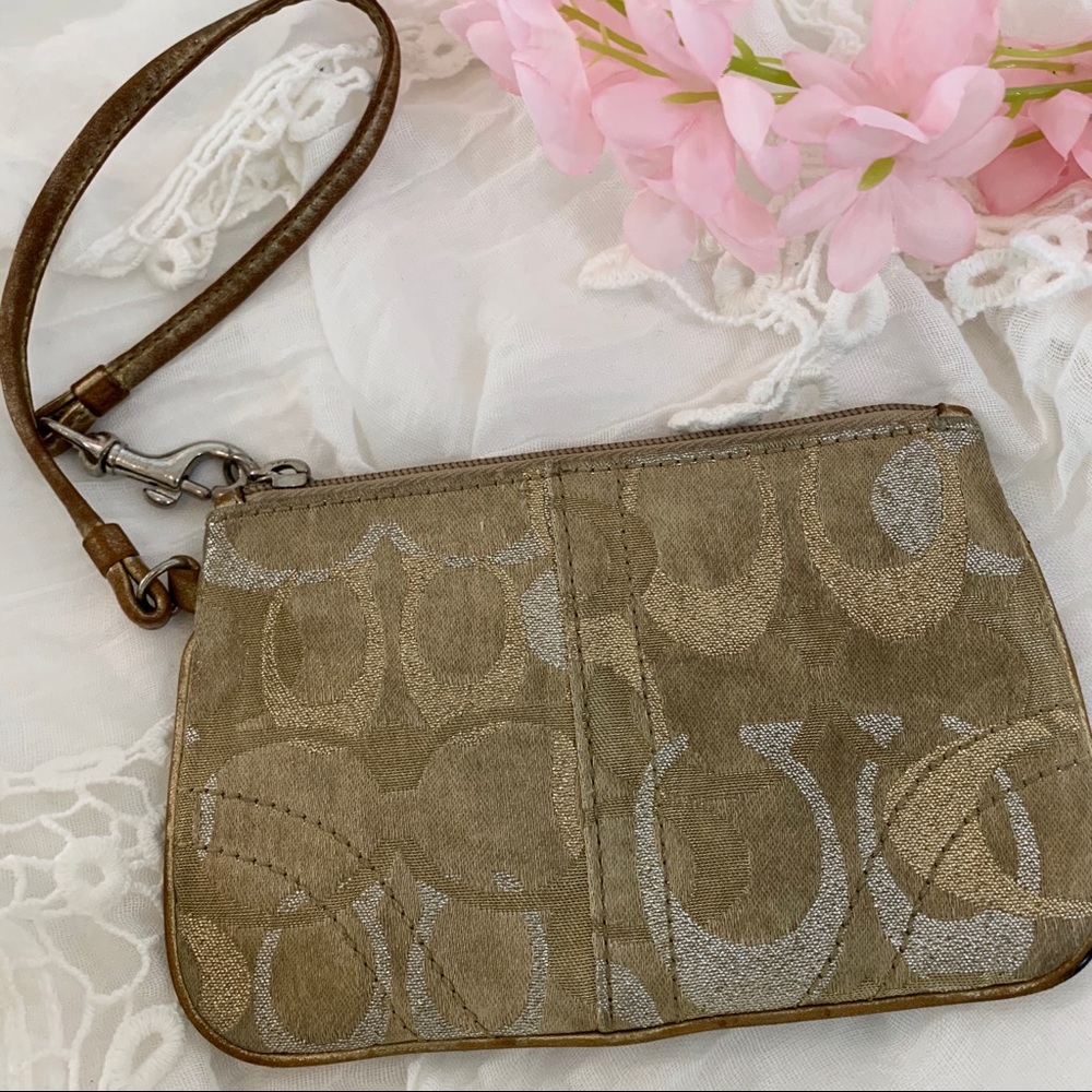 COACH GOLDEN TAN WRISTLET - Picture 10 of 15